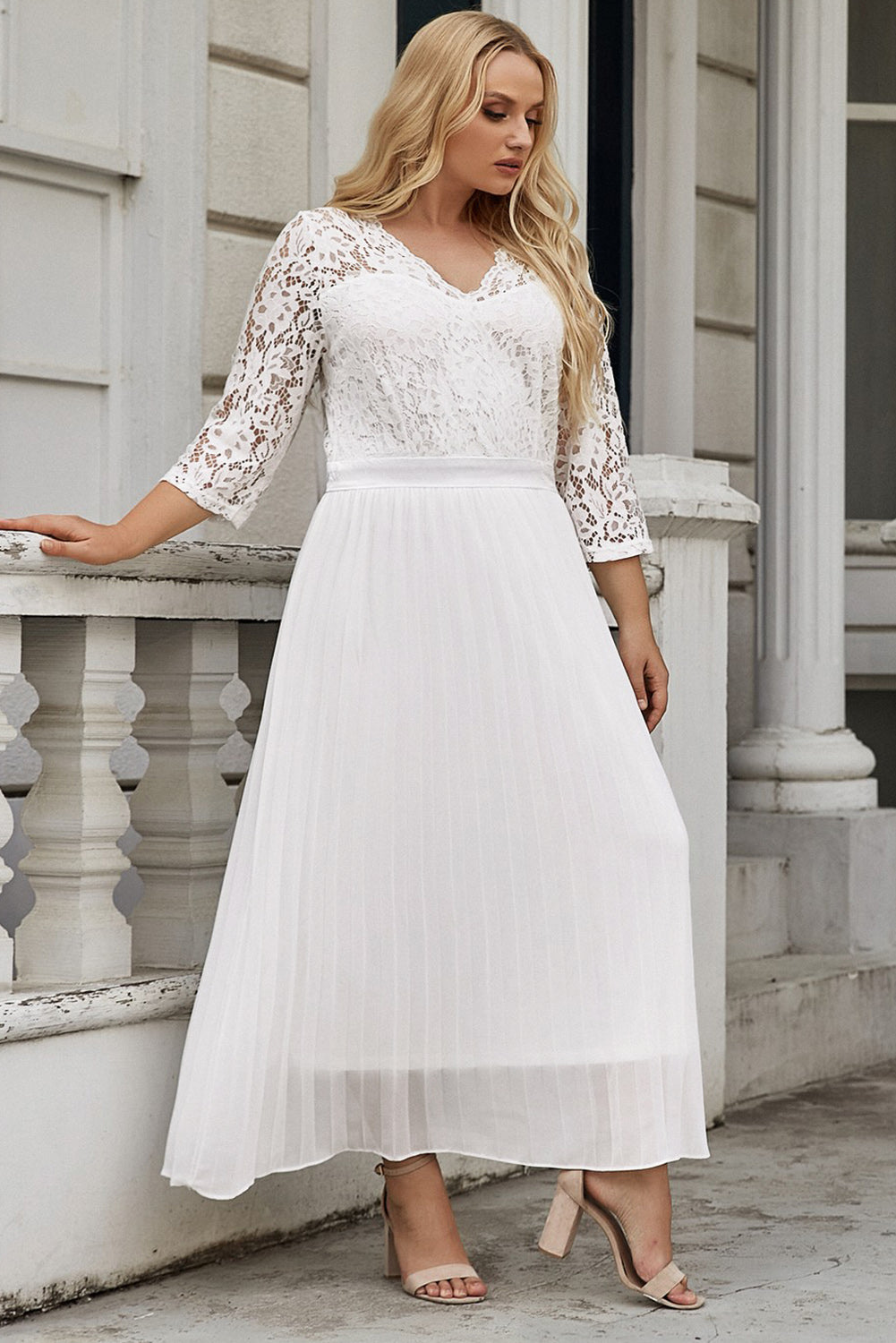 Lace Scalloped V Neck 3/4 Sleeves Pleated Tulle Plus Maxi Dress