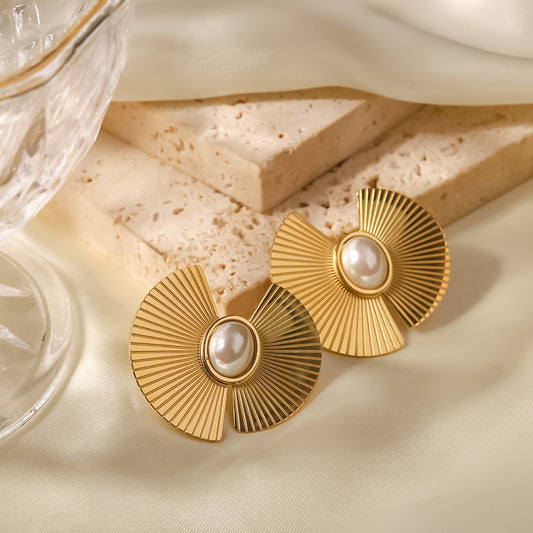 18k Gold Plated Oval Pearl Scalloped Punk Earrings