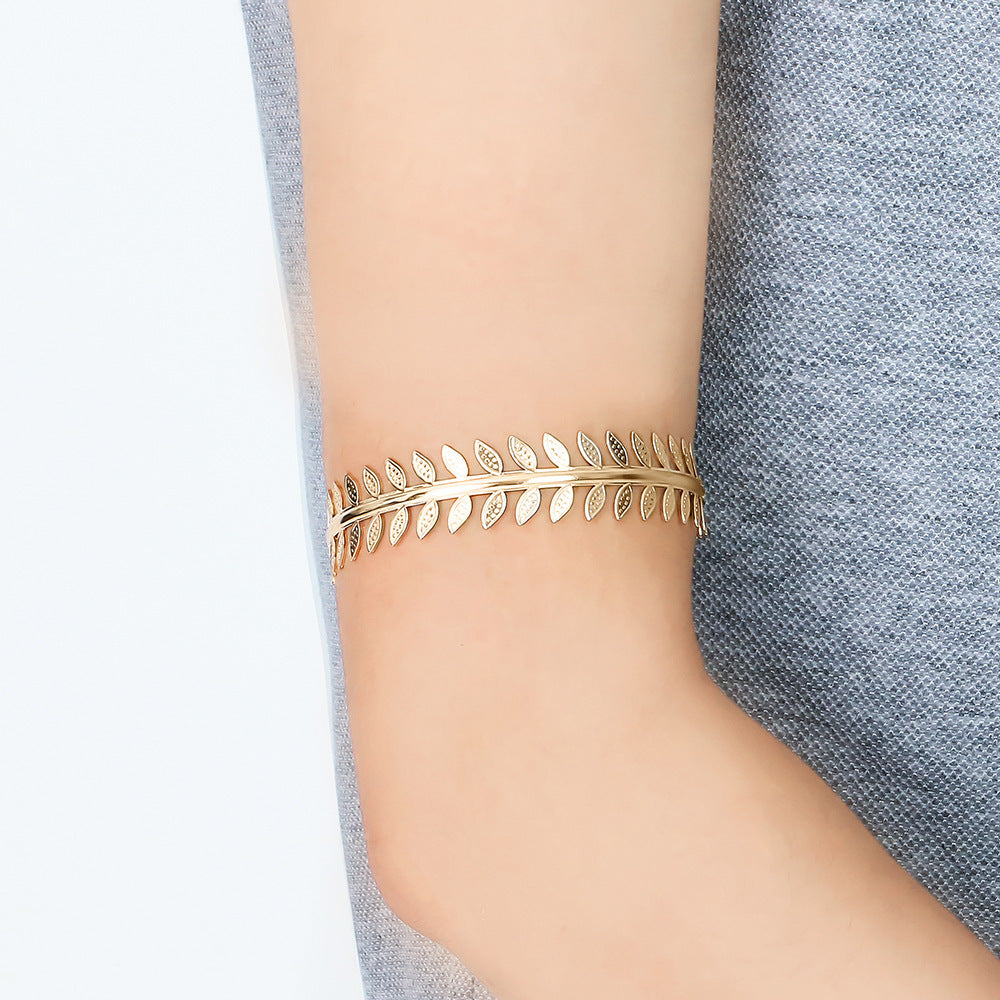 Leaf Design Arm Cuff