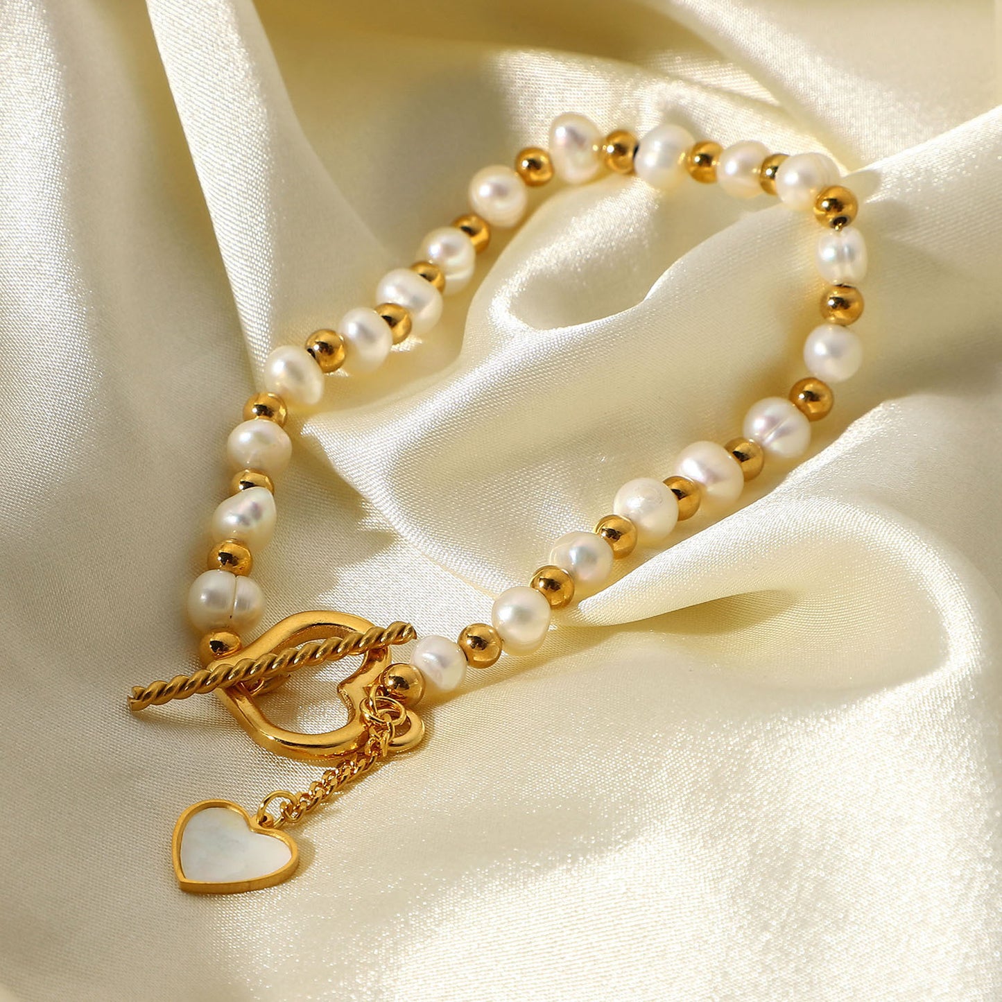 18K Gold Pearl Heart OT Buckle Bracelet